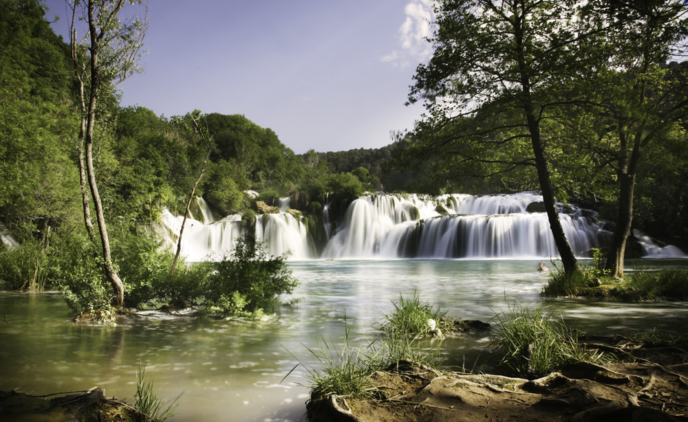 Croatian waterfalls, Croatia, river, waterfall, parkphotography, photograph, Phill Wilkinson, art, fine art, colour, picture, Slow shutter, long exposure,